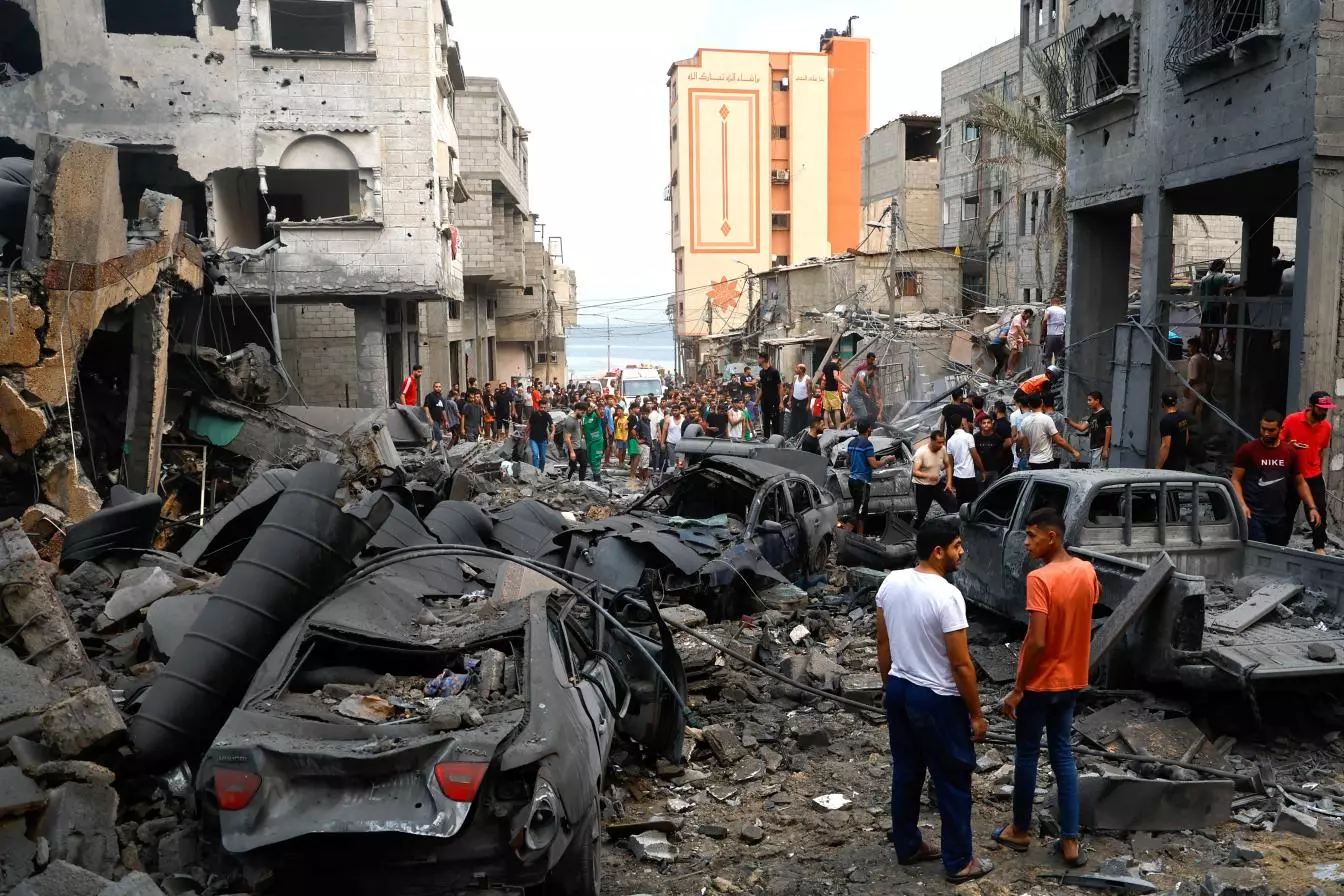 (C) REUTERS / Mohammed Salem